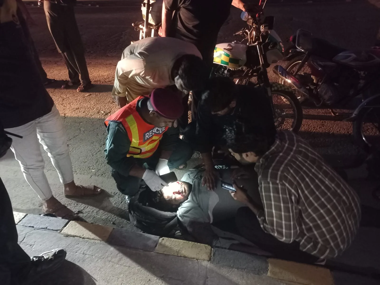 جھال پل انڈر پاس کے قریب حادثہ، دو افراد موقع پر جاں بحق