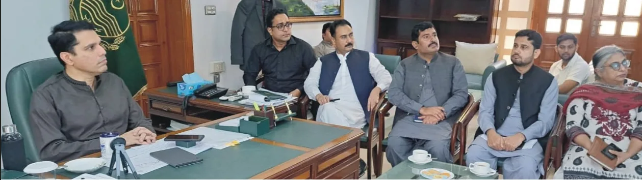 فیصل آباد میں تجاوزات کے خلاف گرینڈ آپریشن جاری رکھنے کا حکم