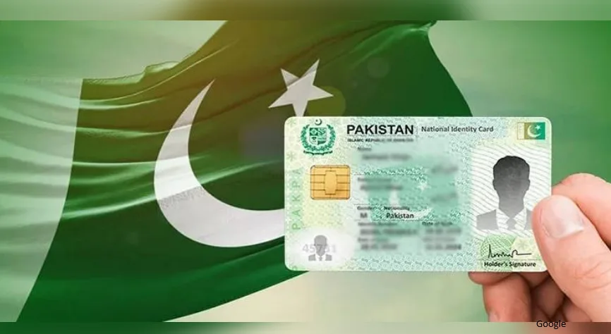 نادرا نے کیو آر کوڈ پر مبنی چِپ فری شناختی کارڈ کا اجرا شروع کردیا