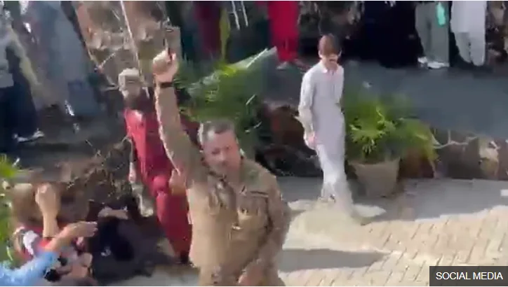 اسلام آباد کی سرحد یونیورسٹی میں فوجی افسر کی مبینہ ہوائی فائرنگ، پولیس نے تحقیقات شروع کر دیں